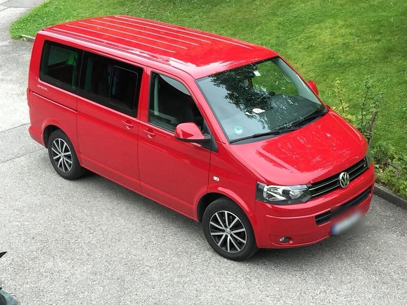 Rot Gebraucht 2014 VW Multivan Van | 19.350 € (Superpreis) - Bild 1/4