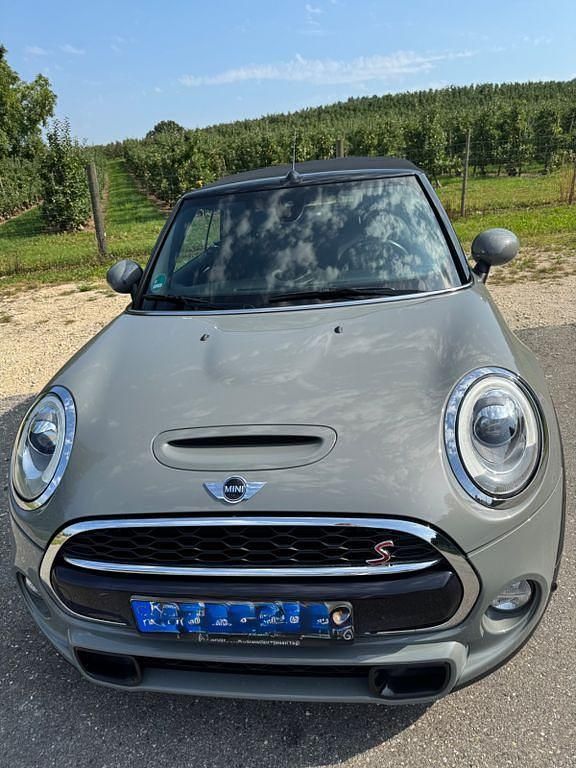 Grau Gebraucht 2016 Mini Cooper S Kleinwagen | 18.900 € (Fairer Preis) - Bild 1/4
