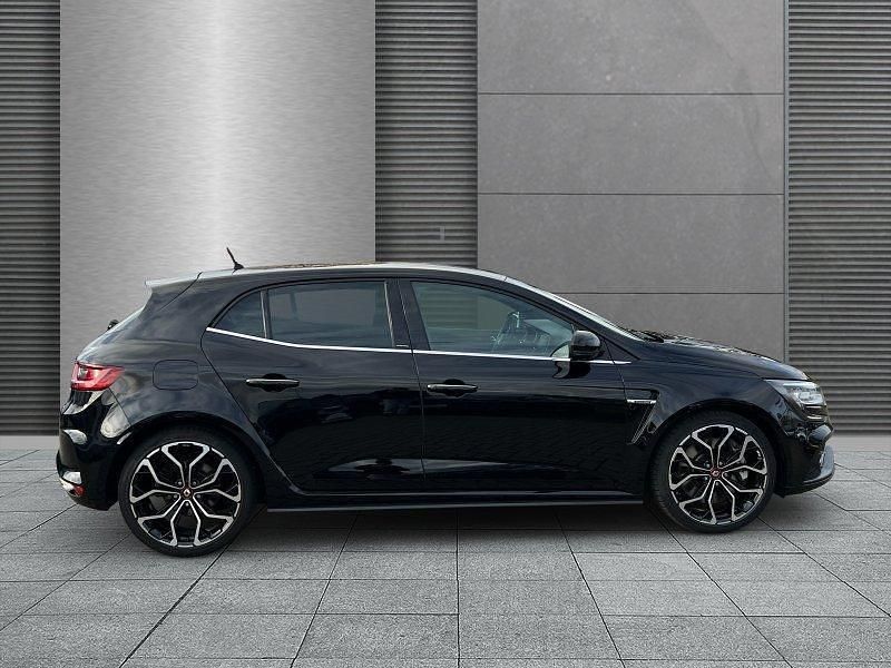 Schwarz metallic Gebraucht 2018 Renault Mégane IV R.S. | 26.770 € - Bild 1/4
