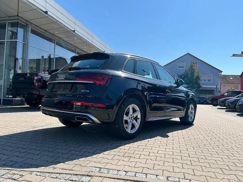 Gebraucht Audi Q5 S-Line 163 PS (119 kW) 2022 Mythosschwarz metallic SUV