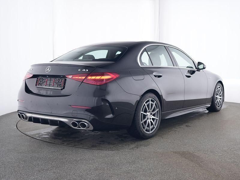 Gebraucht Mercedes C43 AMG AMG 422 PS (310 kW) 2024 Lack obsidianschwarz met (metallic) Limousine
