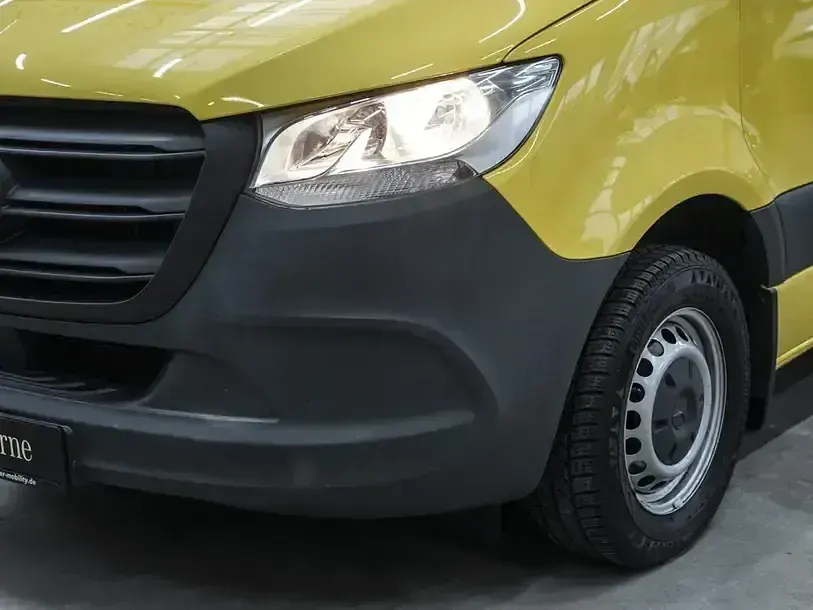 Gebraucht Mercedes Sprinter 150 PS (110 kW) 2022 Gelb Van
