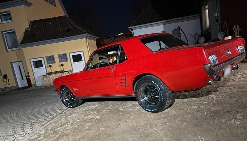 Gebraucht Ford Mustang 140 PS (102 kW) 1965 Rot Coupé