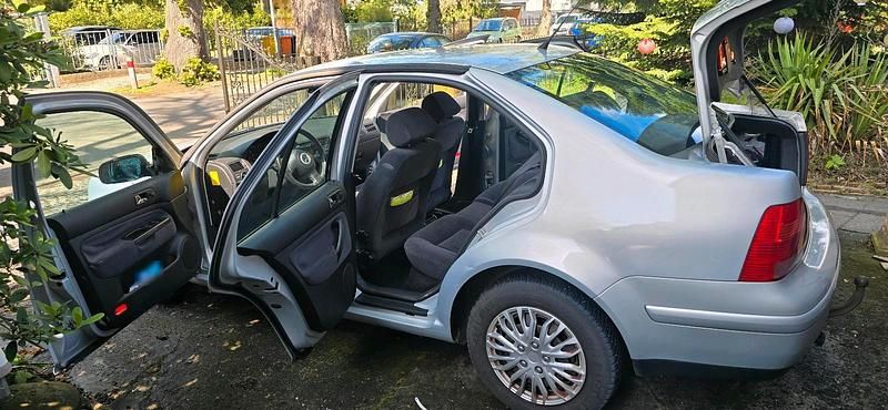 Brugt VW Bora 101 HK (74 kW) 1998 Sølv Sedan