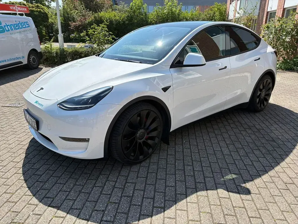 Usata Tesla Model Y Performance 392 kW (534 CV) 2022 Bianco SUV