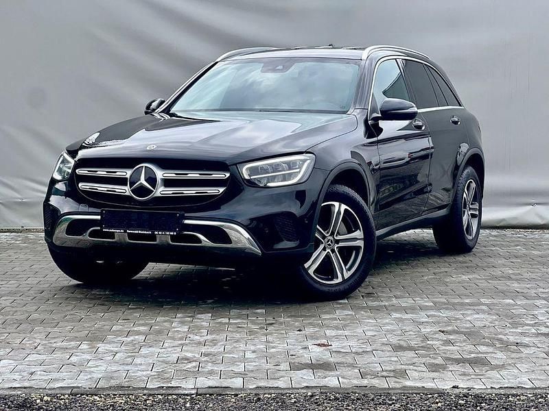 Schwarz Gebraucht 2020 Mercedes GLC220 SUV | 25.990 € (Superpreis) - Bild 1/4