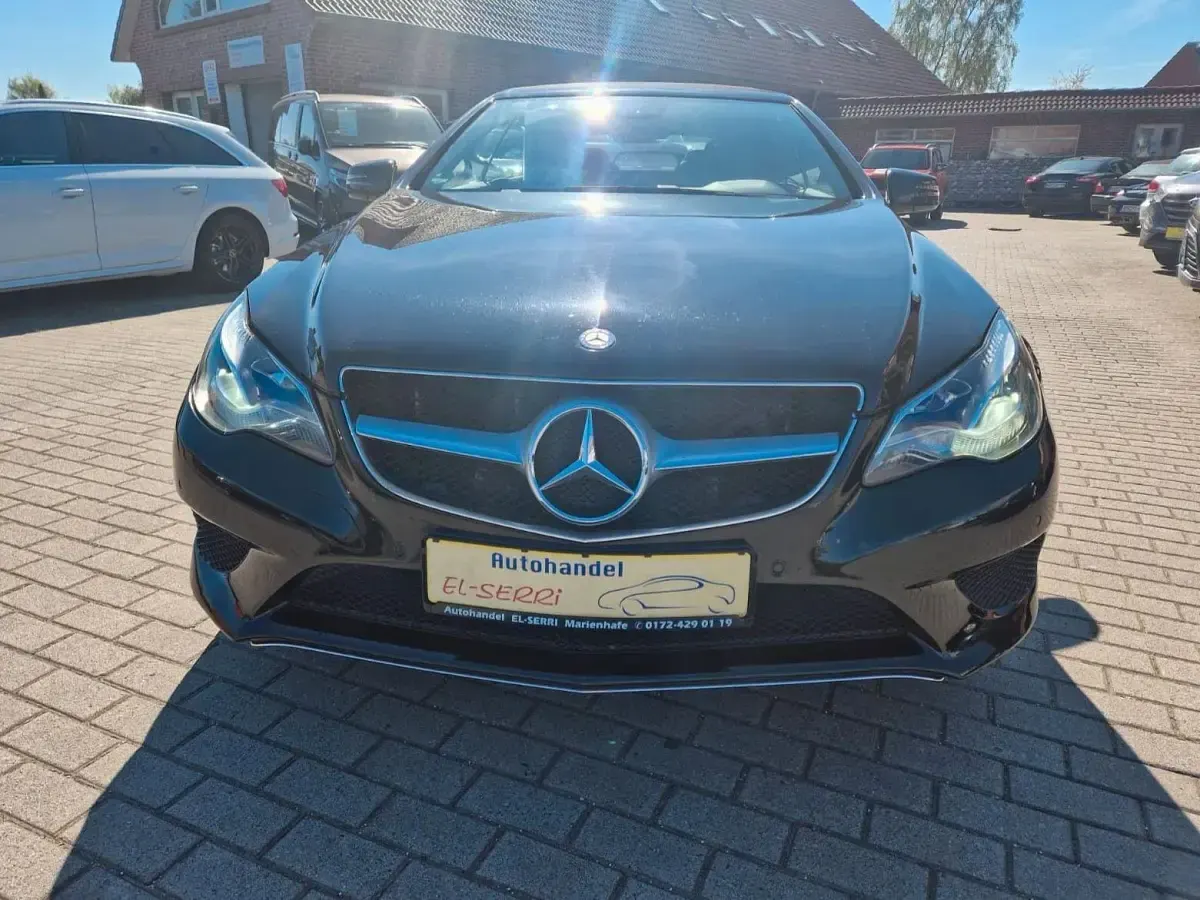 Gebraucht Mercedes E200 184 PS (135 kW) 2014 Schwarz Cabrio