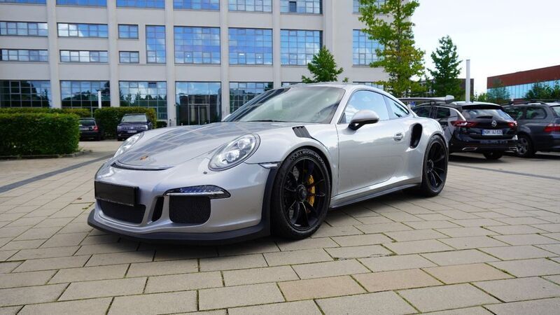 Gtsilber metallic Gebraucht 2016 Porsche 911 GT3 RS Coupé | 189.899 € - Bild 1/4