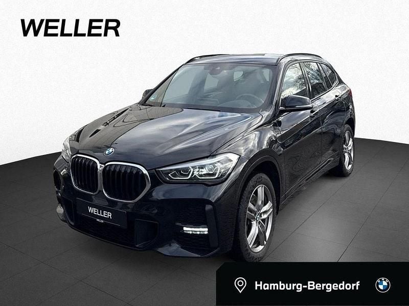 Black sapphire (schwarz) Gebraucht 2020 BMW X1 M Sport SUV | 24.900 € (Fairer Preis) - Bild 1/4