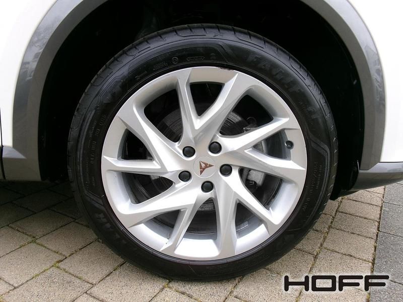 Second-hand Cupra Formentor 150 CP (110 kW) 2024 Alb SUV