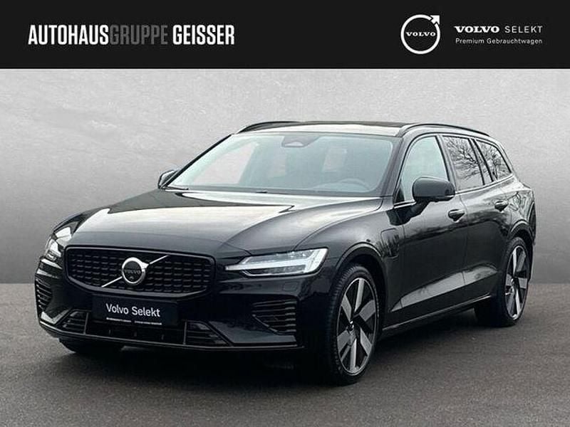 Gebraucht Volvo V60 Plus 349 PS (256 kW) 2025 Onyx schwarz Kombi