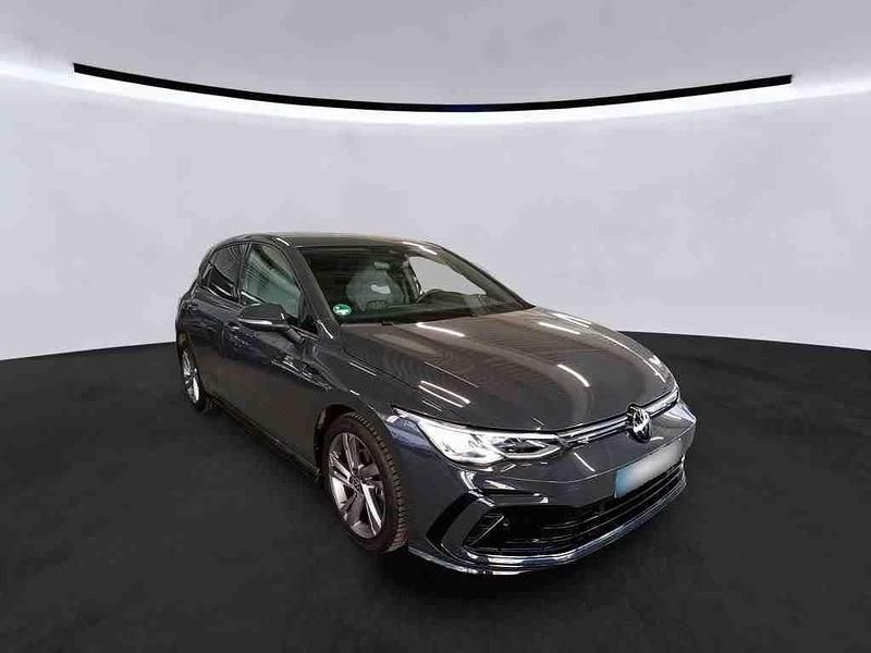 Gebraucht VW Golf VIII R-line 150 PS (110 kW) 2024 Uranograu Limousine