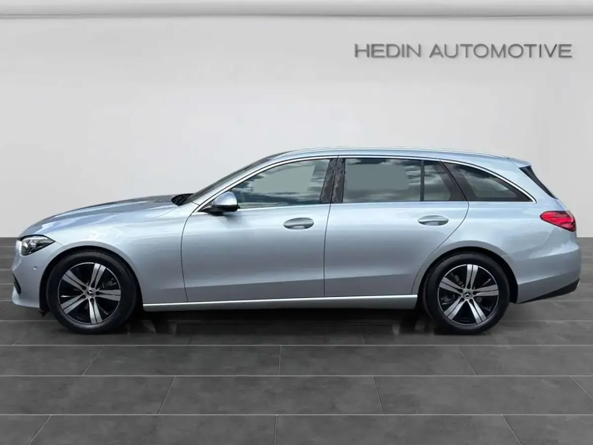 Gebraucht Mercedes C180 Avantgarde 170 PS (125 kW) 2025 Silber Kombi