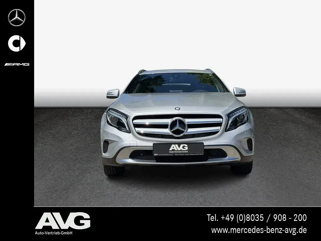 Gebraucht Mercedes GLA250 Urban 211 PS (155 kW) 2016 Silber SUV