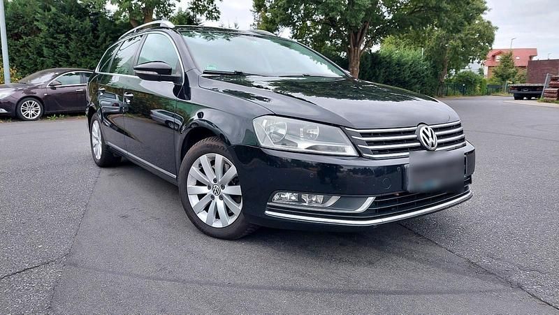 Gebraucht VW Passat Highline 140 PS (102 kW) 2011 Schwarz Kombi