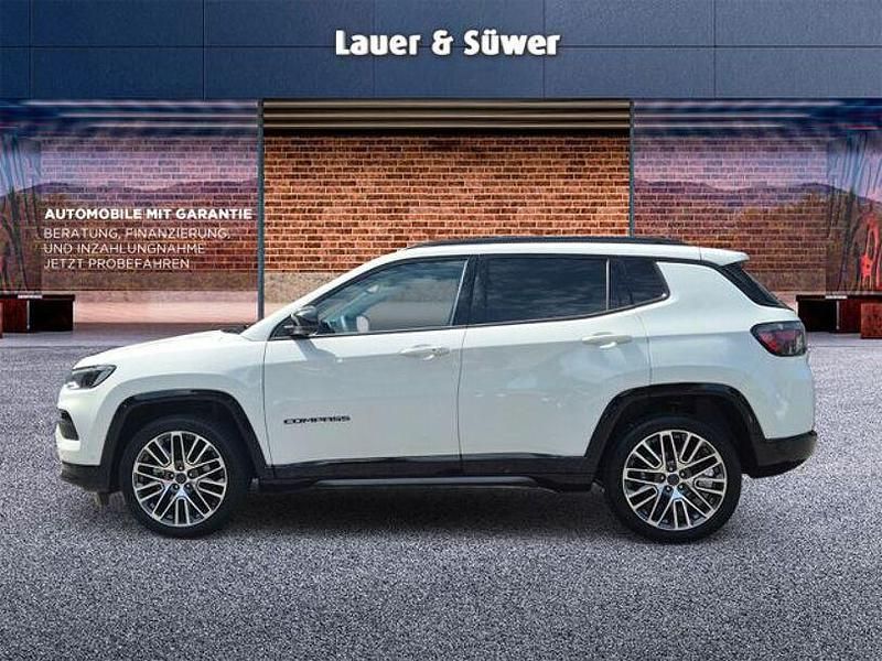 Gebraucht Jeep Compass Summit 95 PS (69 kW) 2025 Andere SUV