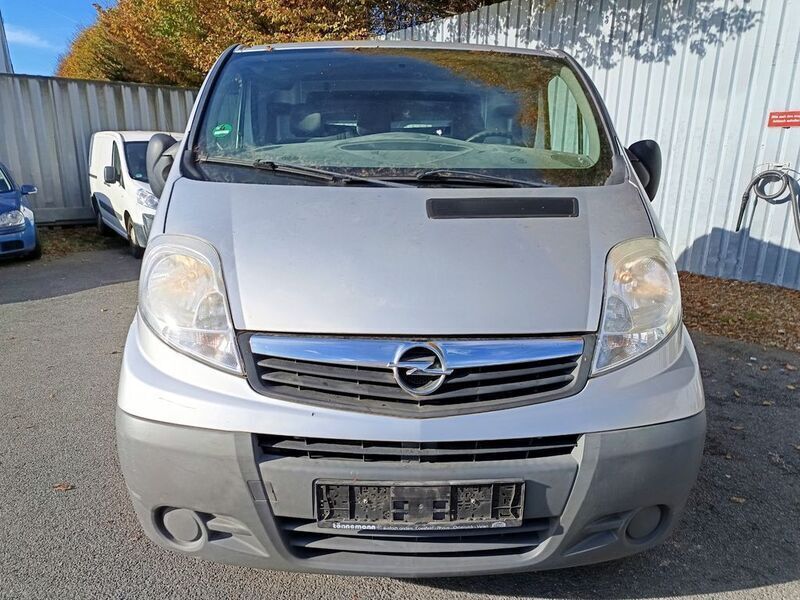 Silber Gebraucht 2012 Opel Vivaro Van | 2.999 € (Superpreis) - Bild 1/4
