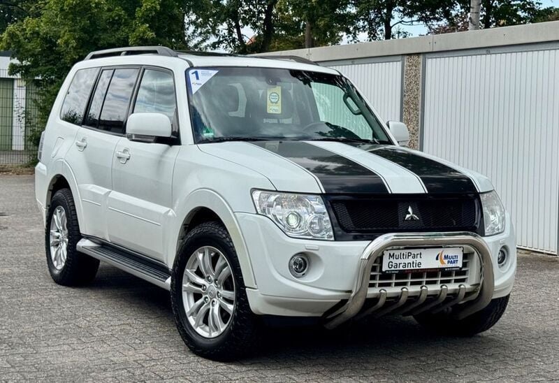 Weiß Gebraucht 2011 Mitsubishi Pajero Instyle SUV | 15.900 € (Guter Preis) - Bild 1/4