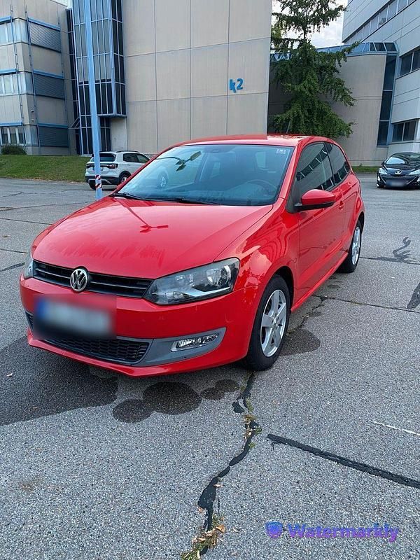 Rot Gebraucht 2010 VW Polo Team Limousine | 5.200 € (Guter Preis) - Bild 1/4