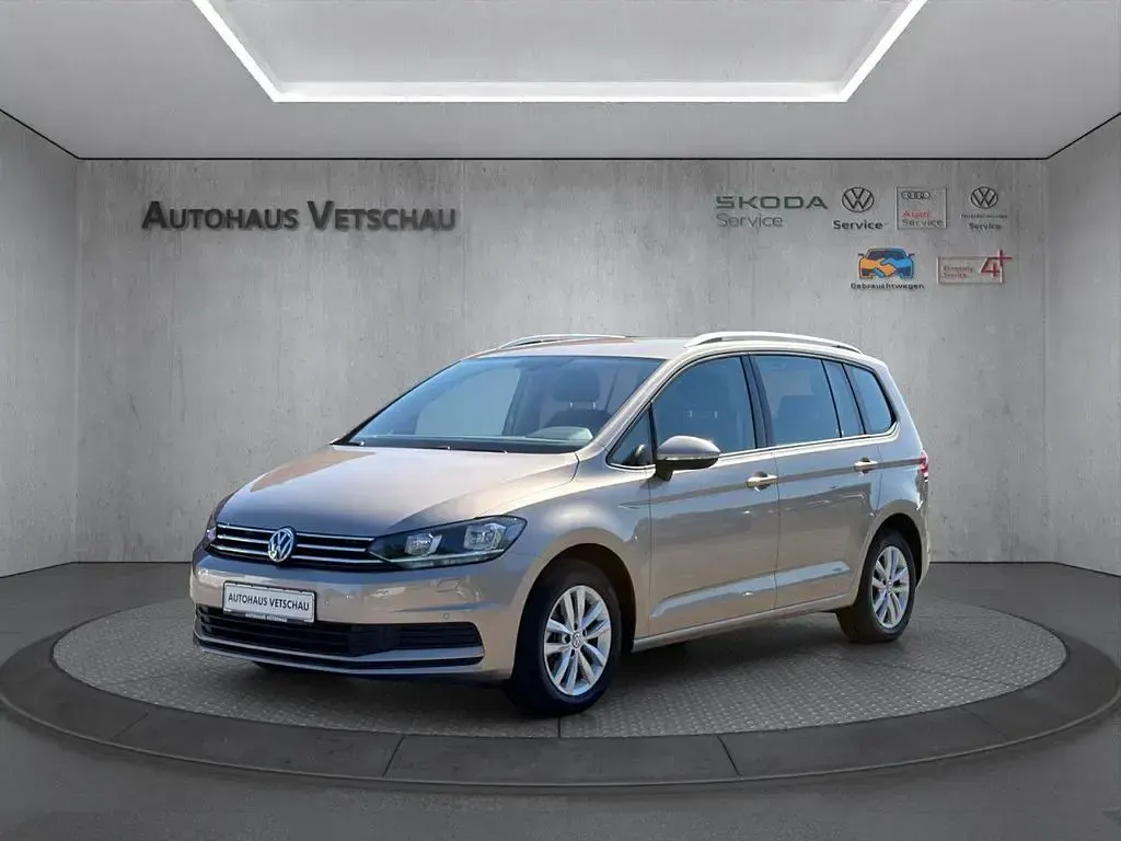 Gebraucht VW Touran Comfortline 150 PS (110 kW) 2019 Beige Van / Kleinbus