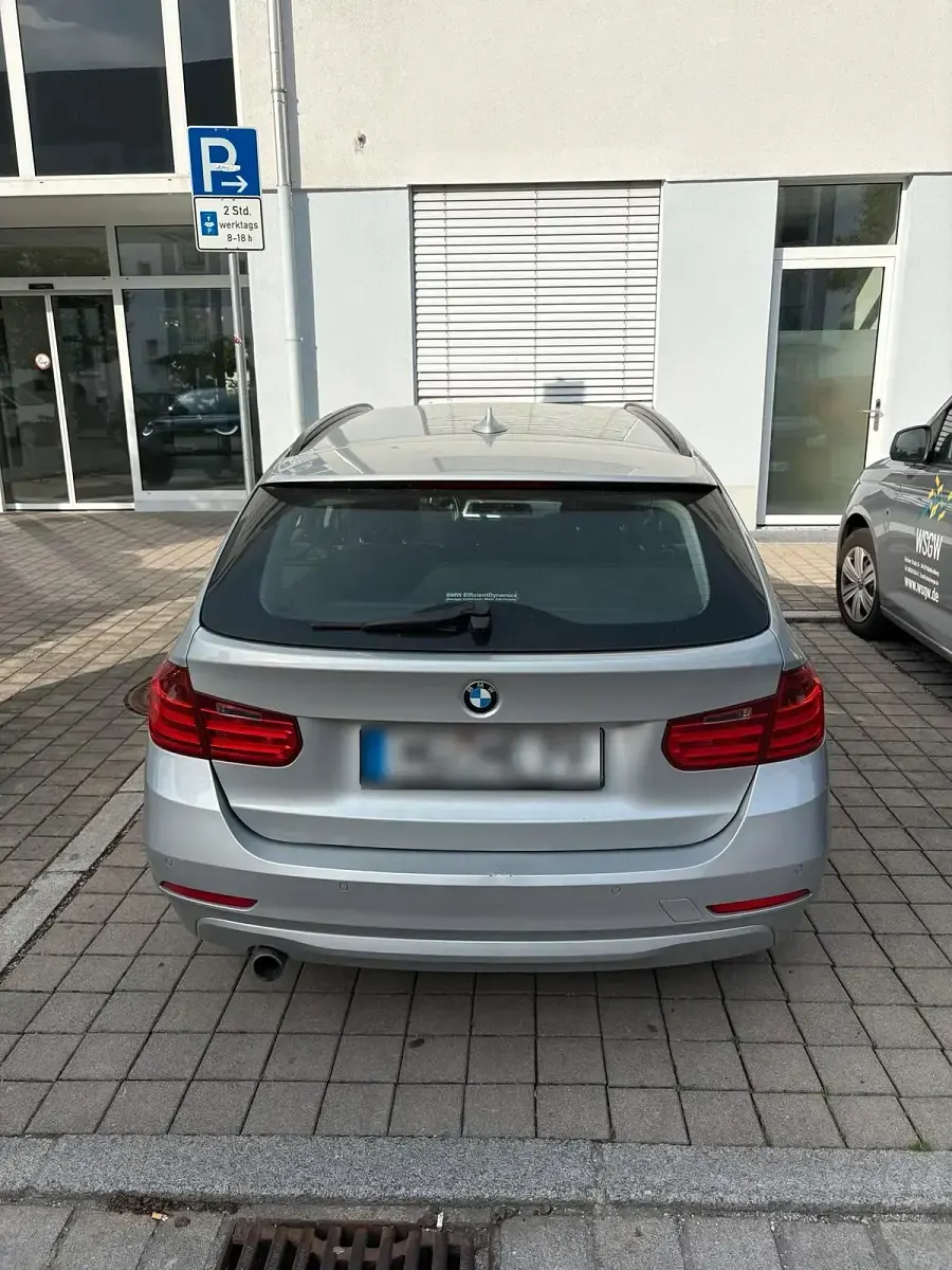 Gebraucht BMW 320 184 PS (135 kW) 2013 Grau Kombi