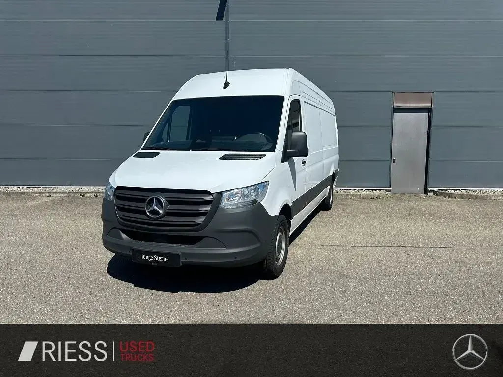 Gebraucht Mercedes Sprinter 170 PS (125 kW) 2025 Arktikweiß Van