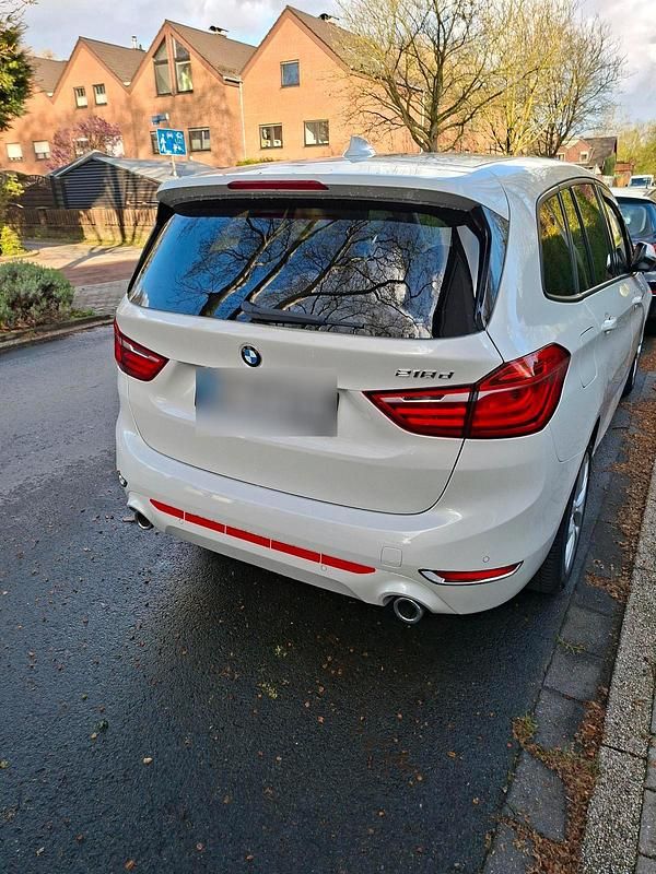 Gebraucht BMW 218 150 PS (110 kW) 2022 Weiß Van / Kleinbus