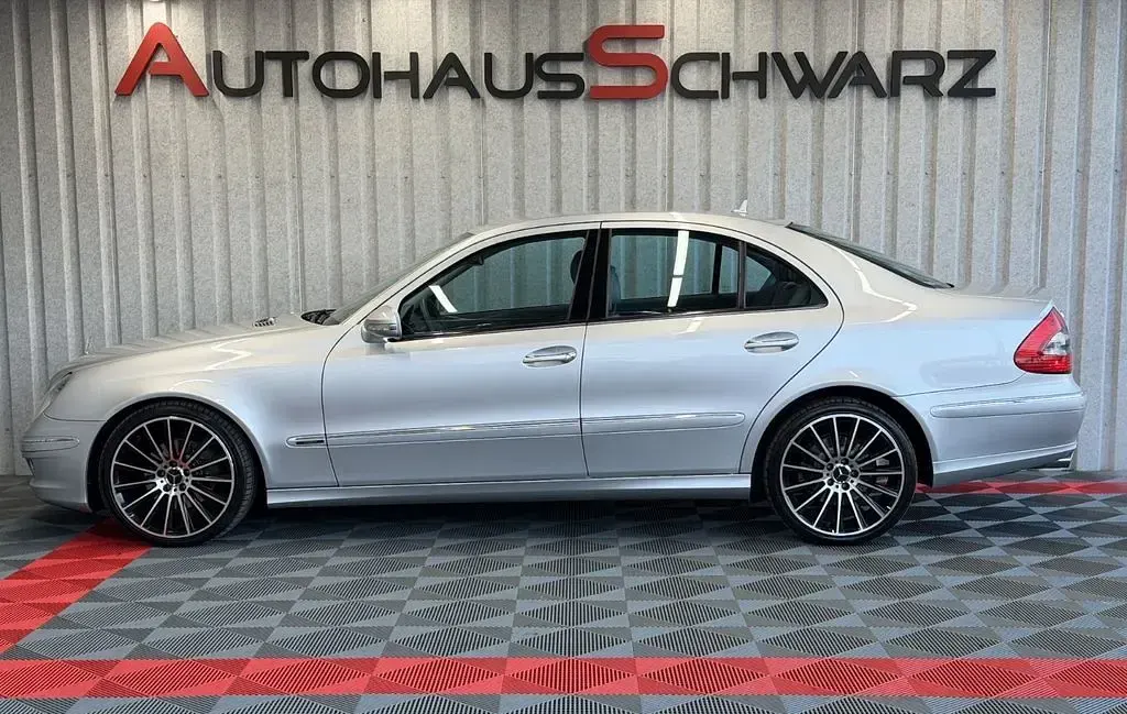 Second-hand Mercedes E350 272 CP (200 kW) 2007 Argintiu Berlinǎ
