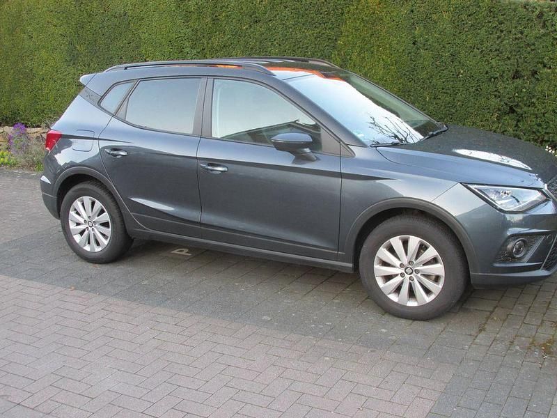 Gebraucht Seat Arona Style 116 PS (85 kW) 2020 Grau SUV