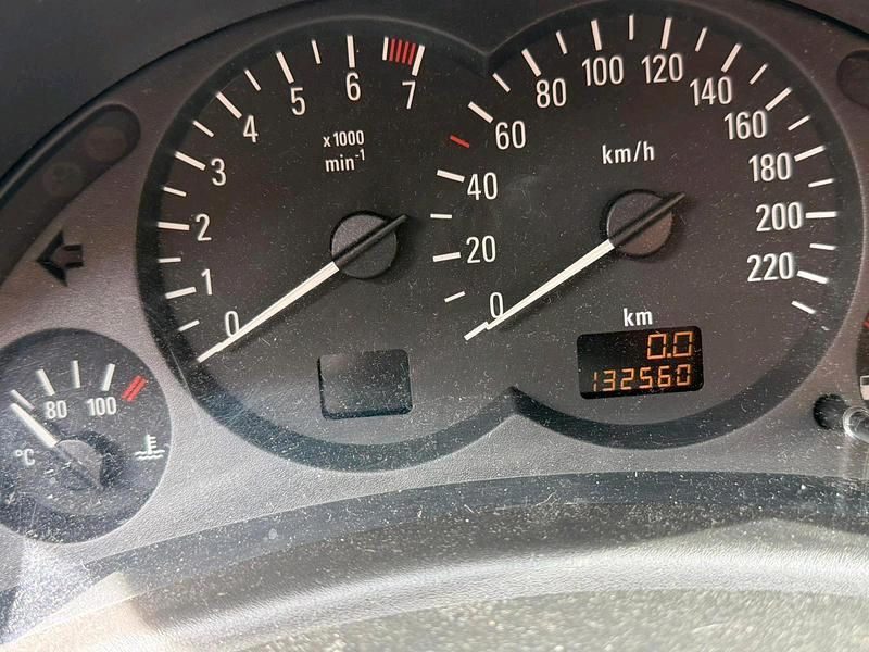 Gebraucht Opel Corsa 75 PS (55 kW) 2001 Kleinwagen