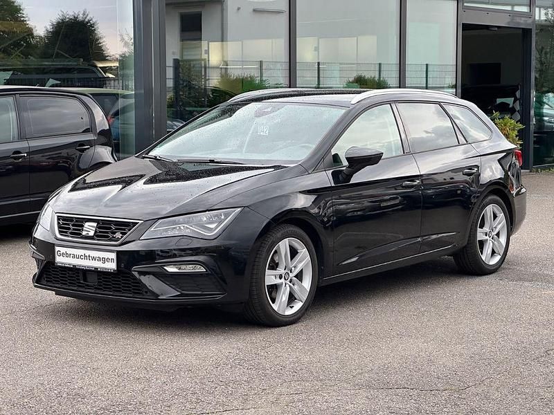 Mitternachtsschwarz metallic (metallic) Gebraucht 2020 Seat Leon ST FR Kombi | 18.700 € (Fairer Preis) - Bild 1/4