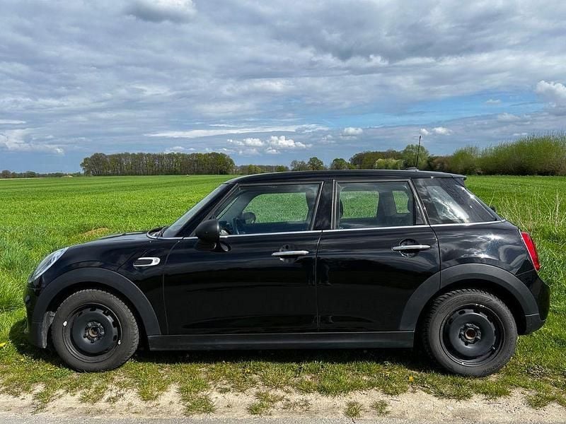 Second-hand Mini ONE 102 CP (75 kW) 2016 Negru Hatchback