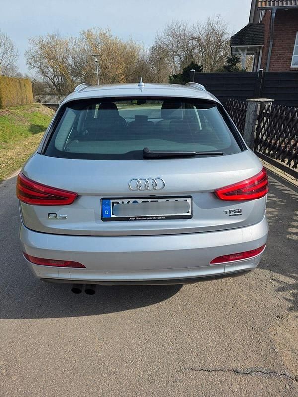 Gebraucht Audi Q3 Ambiente 170 PS (125 kW) 2014 Silber SUV