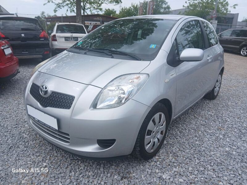 Silber Gebraucht 2007 Toyota Yaris Sol Kleinwagen | 2.590 € (Fairer Preis) - Bild 1/4