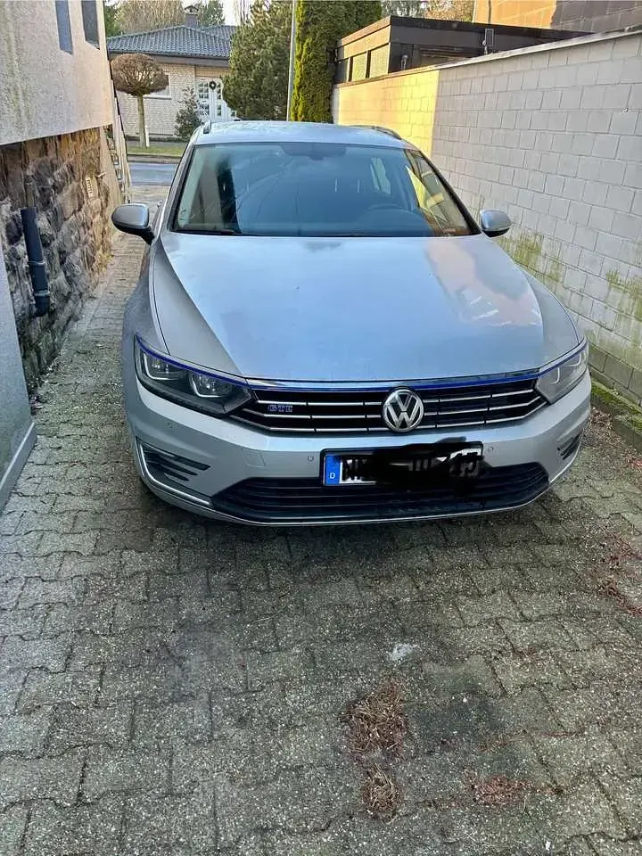 Gebraucht VW Passat GTE 218 PS (160 kW) 2017 Grau Kombi