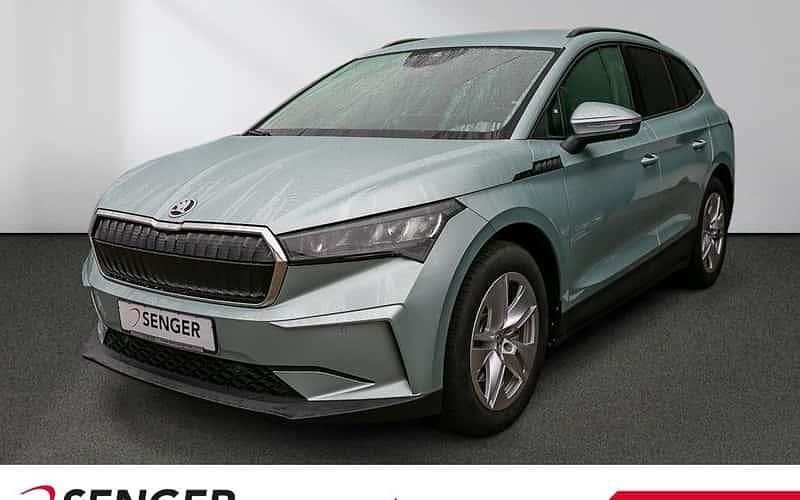 Silber Gebraucht 2024 Skoda Enyaq iV Suite SUV | 35.880 € (Teuer) - Bild 1/4