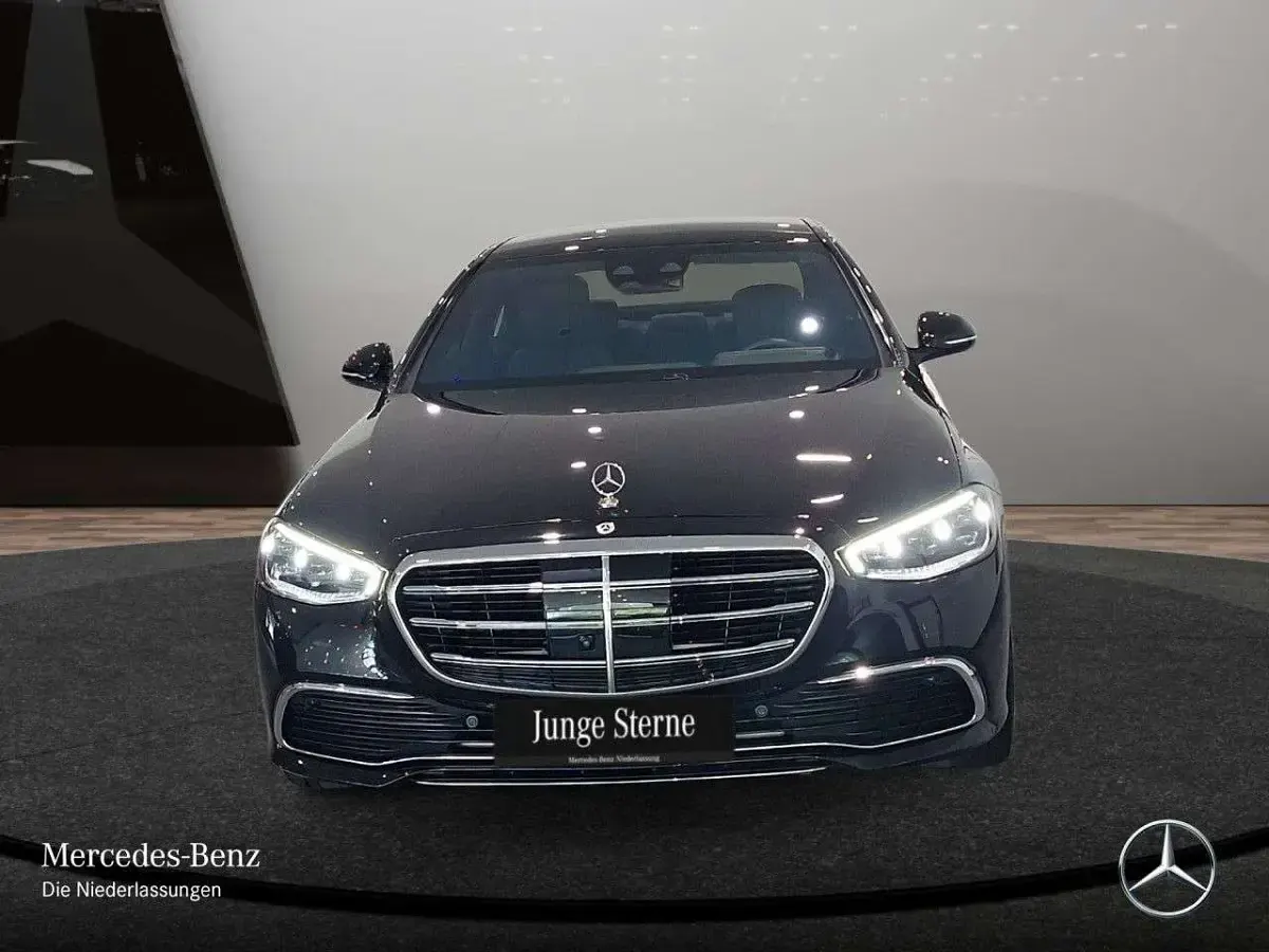Gebraucht Mercedes S600 367 PS (269 kW) 2024 Obsidianschwarz Limousine
