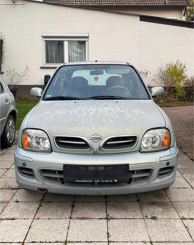 Silber Gebraucht 2001 Nissan Micra Kleinwagen | 600 € (Superpreis) - Bild 1/4