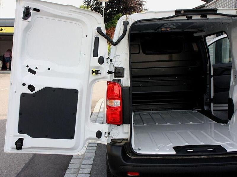 Gebraucht Fiat Scudo Lounge 144 PS (105 kW) 2022 Weiss Van