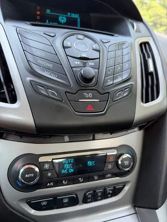 Gebraucht Ford Focus SYNC Edition 116 PS (85 kW) 2014 Silber Limousine