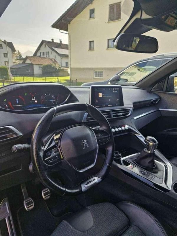 Gebraucht 2017 Peugeot 5008 Allure Van / Kleinbus | 17.500 € (Etwas zu teuer) - Bild 1/4