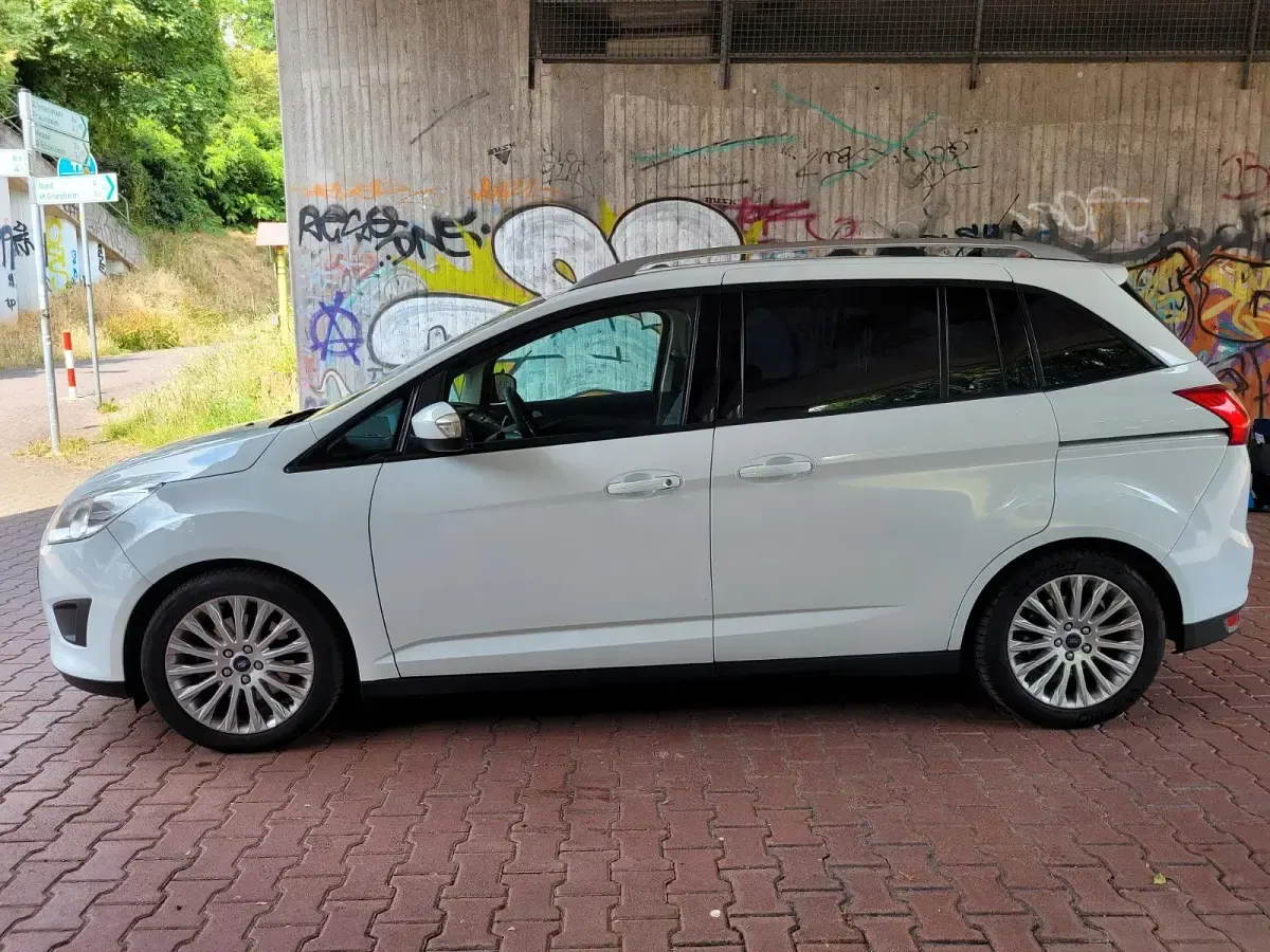 Gebraucht Ford Grand C-Max 125 PS (91 kW) 2013 Weiß Van / Kleinbus