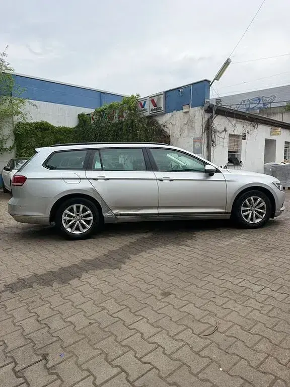 Second-hand VW Passat Trendline 120 CP (88 kW) 2017 Argintiu Break