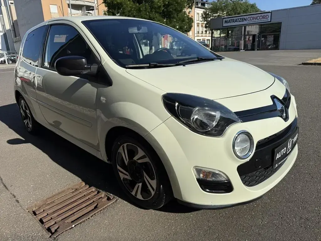 Gebraucht Renault Twingo Dynamique 75 PS (55 kW) 2013 Gelb vanilla Kleinwagen