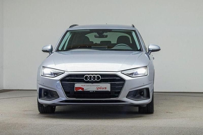 Gebraucht Audi A4 Ambiente 204 PS (150 kW) 2023 Florettsilber metallic (metallic) Kombi