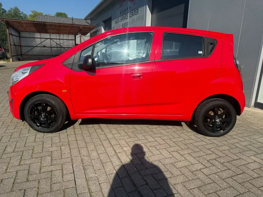 Gebraucht Chevrolet Spark LS 110 PS (80 kW) 2011 Rot Kleinwagen