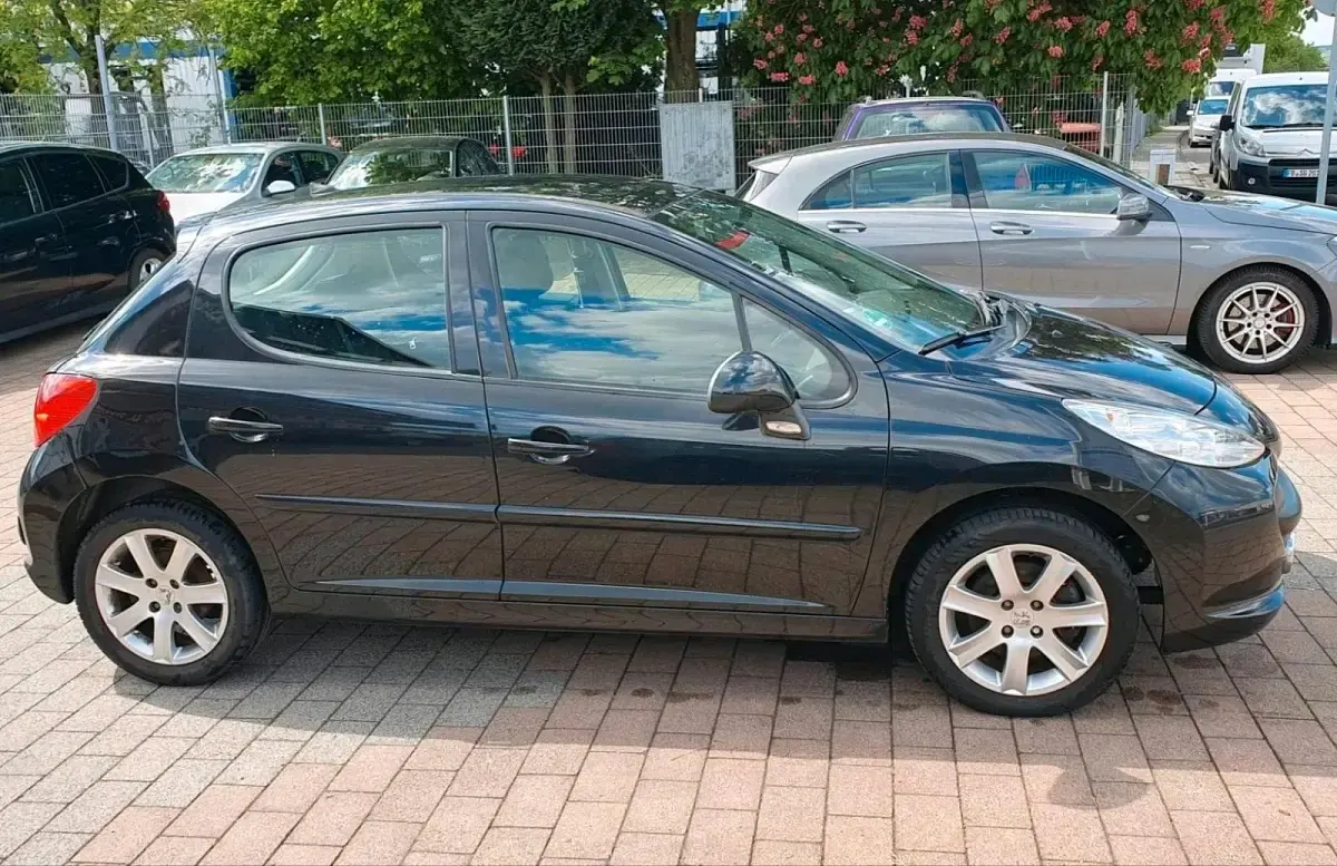 Gebraucht Peugeot 207 120 PS (88 kW) 2009 Schwarz Kleinwagen