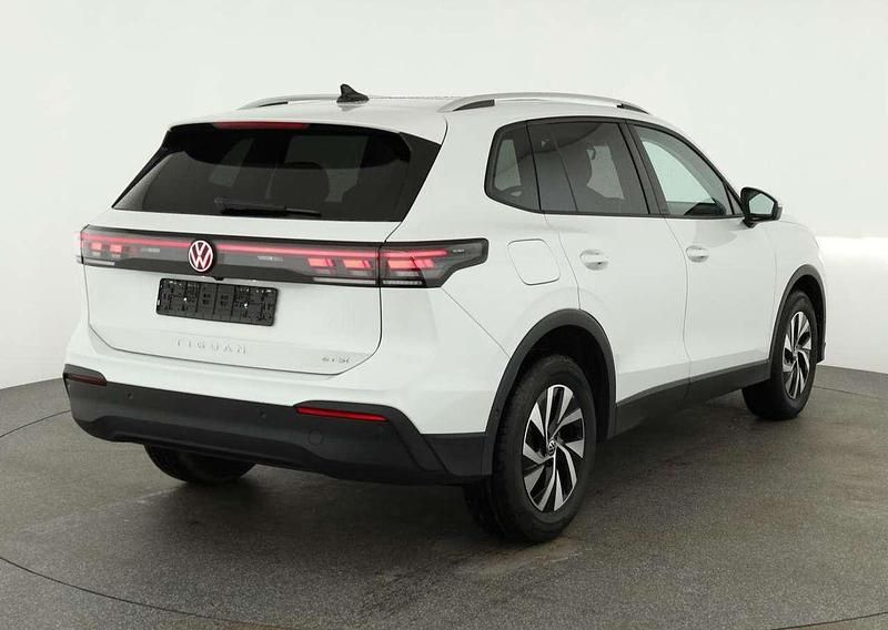 Neu VW Tiguan Life 150 PS (110 kW) 2026 Oryx weiß perleffekt SUV