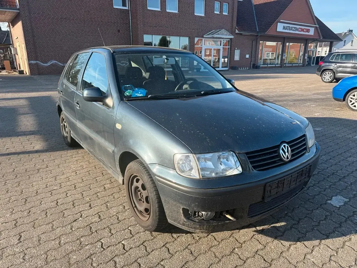 Usata VW Polo 2000 Grigio Berlina