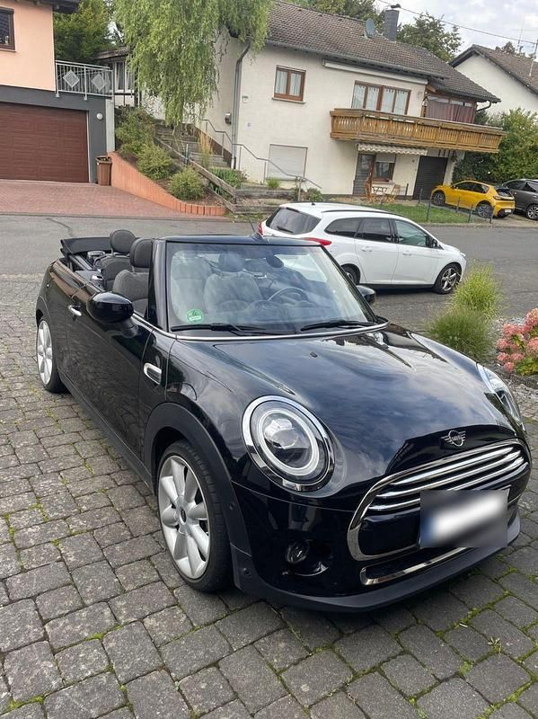 Gebraucht Mini Cooper 136 PS (100 kW) 2019 Schwarz Kleinwagen